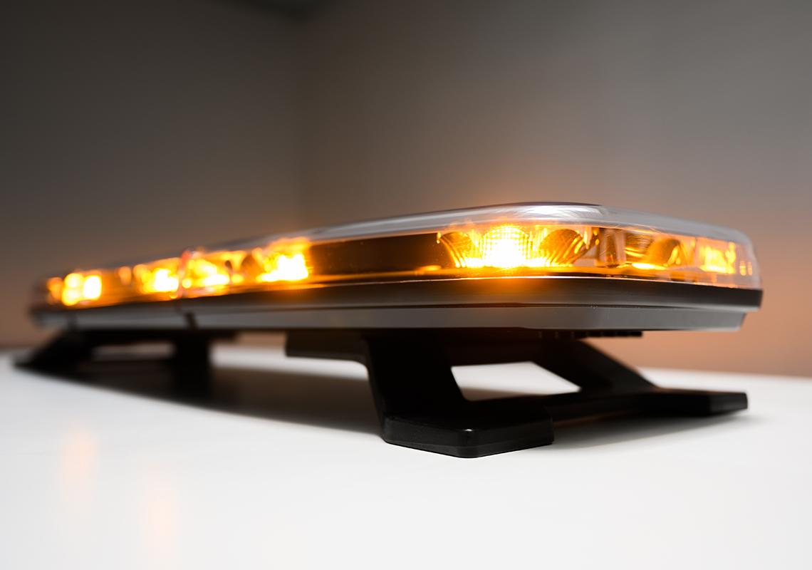 Extraflache LED- Gelb-Warnbalken 1550 mm